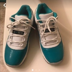 Jordan 11’s worn twice .